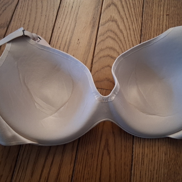 Victoria's Secret Light Cream Bra Victorias Secret Incredible Lined Demi Nwt - Picture 4 of 5